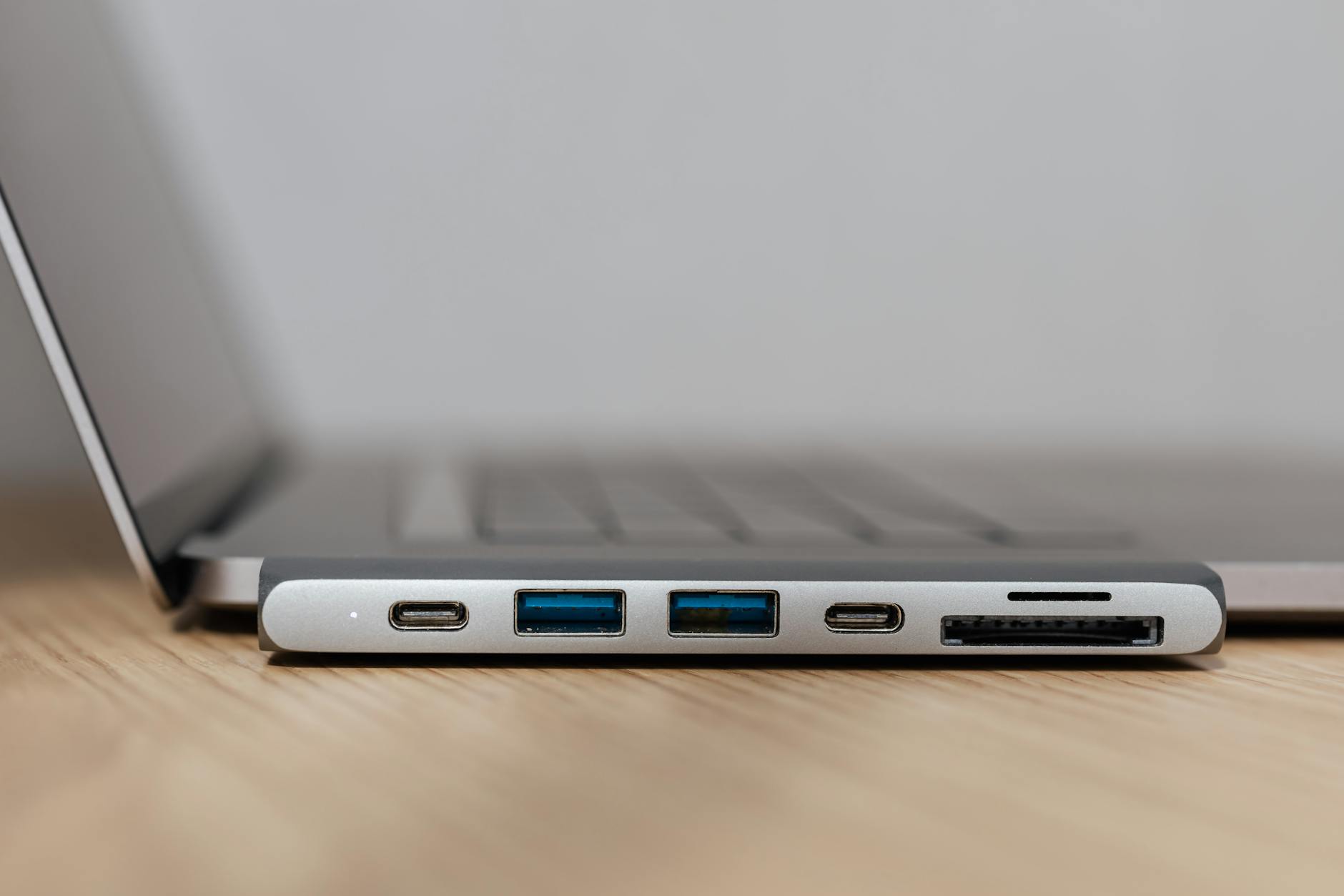 Hub USB-C 7 em 1