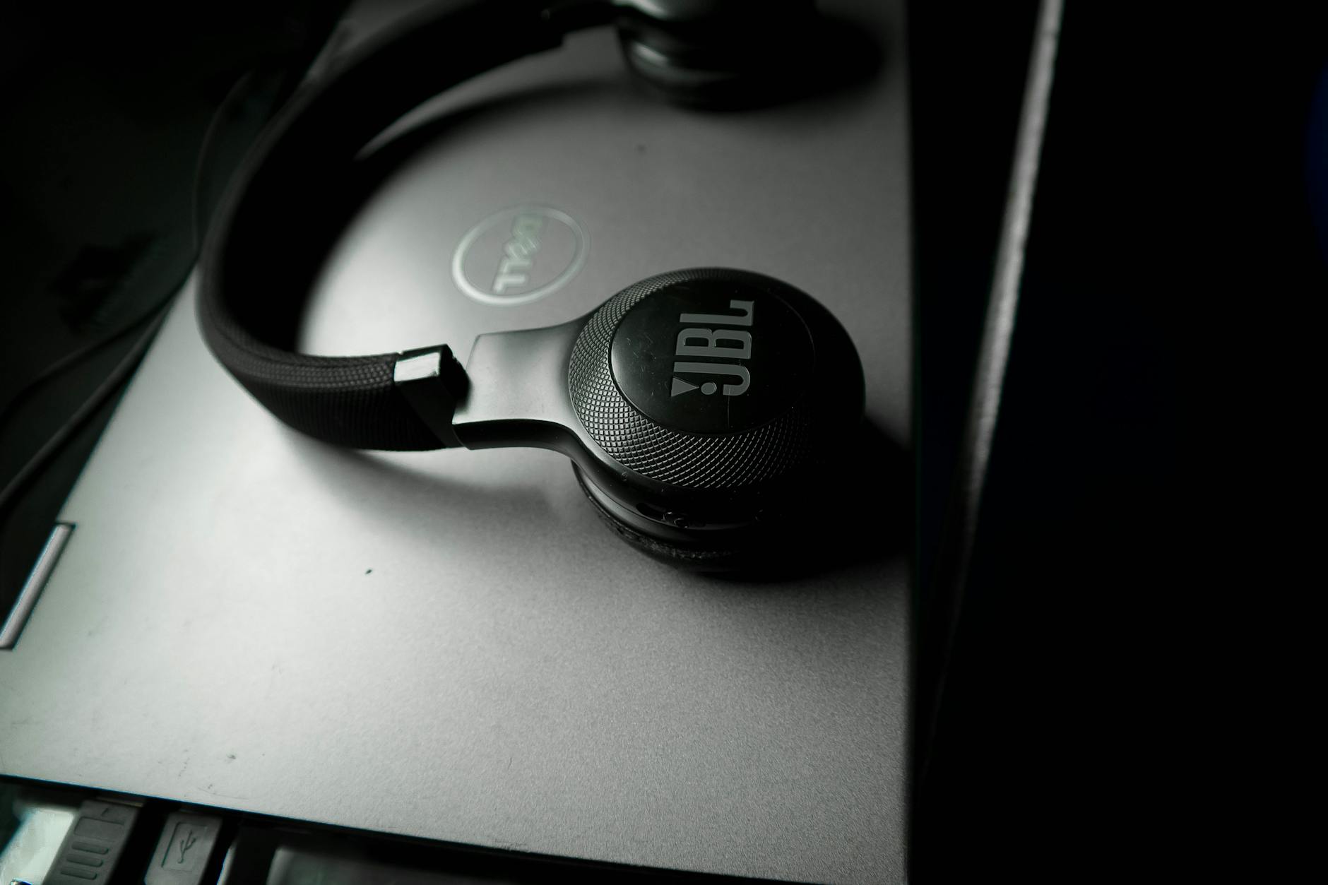 JBL Tune 520BT: review completo com prós e contras