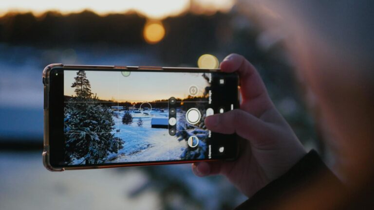 Celular com melhor câmera até R$ 2.000: ranking 2026
