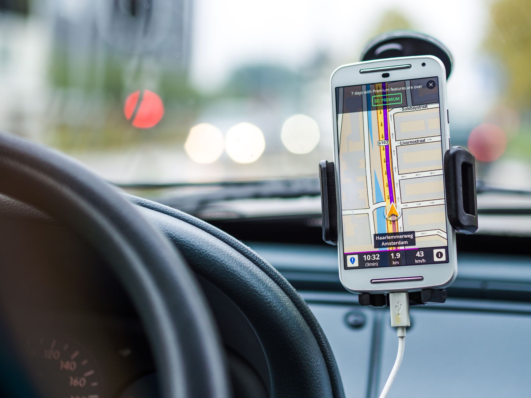 Melhores suportes de celular para carro