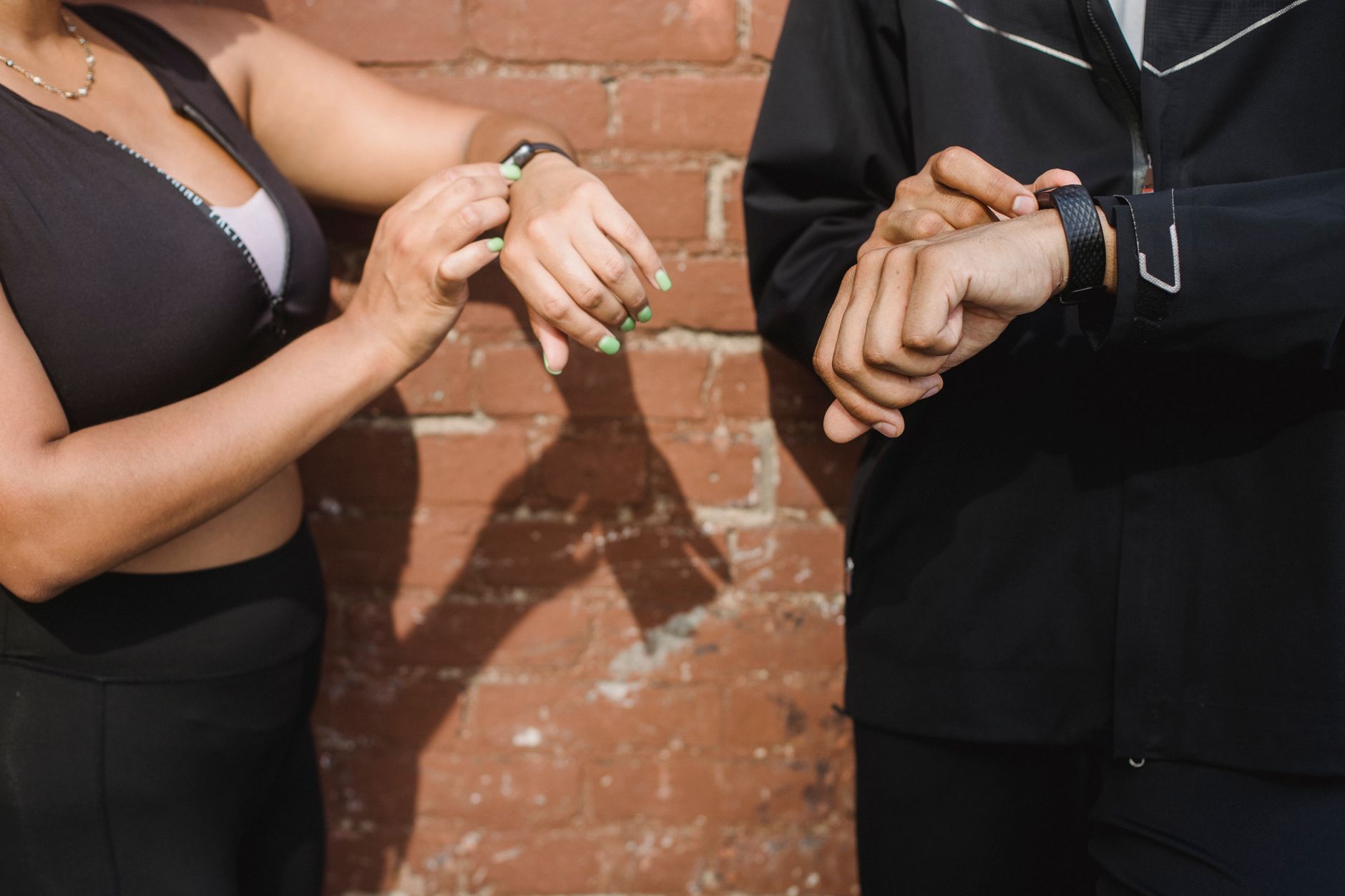 Xiaomi Smart Band vs Fitbit