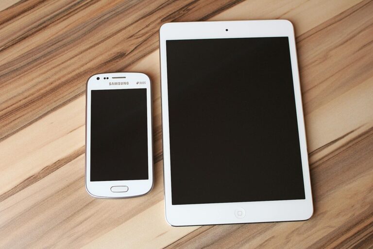 iPad vs Samsung Galaxy Tab