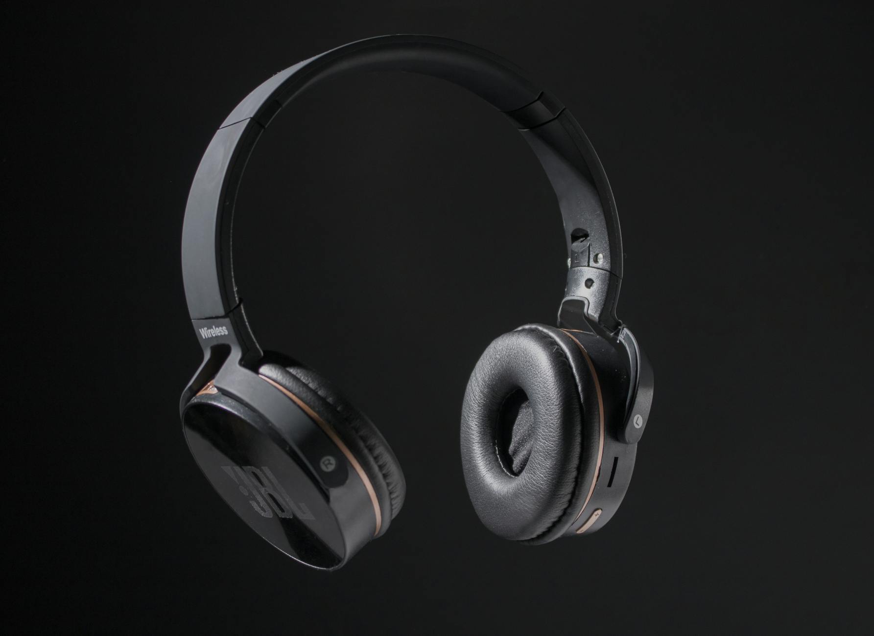 Fone JBL vs Sony